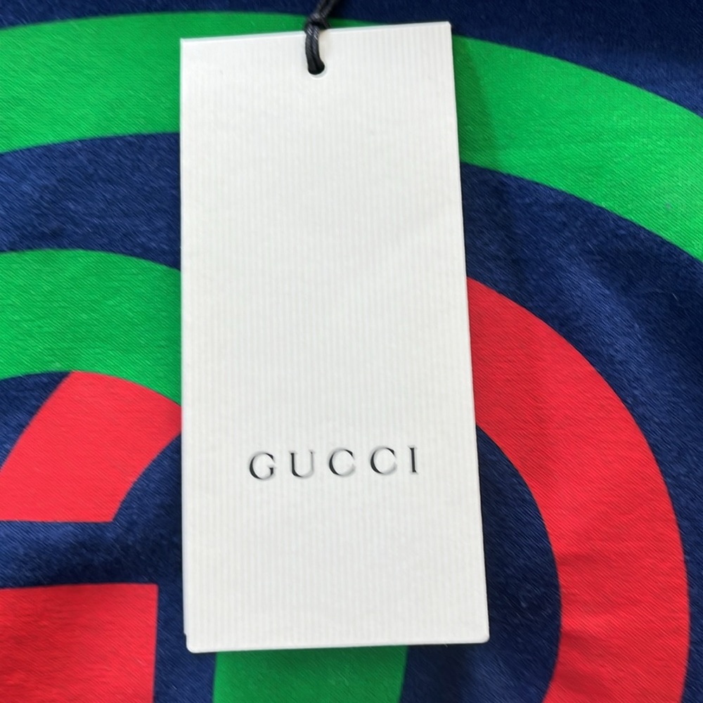 Gucci Blue Tee with Vibrant Logo - Picture 6 of 9